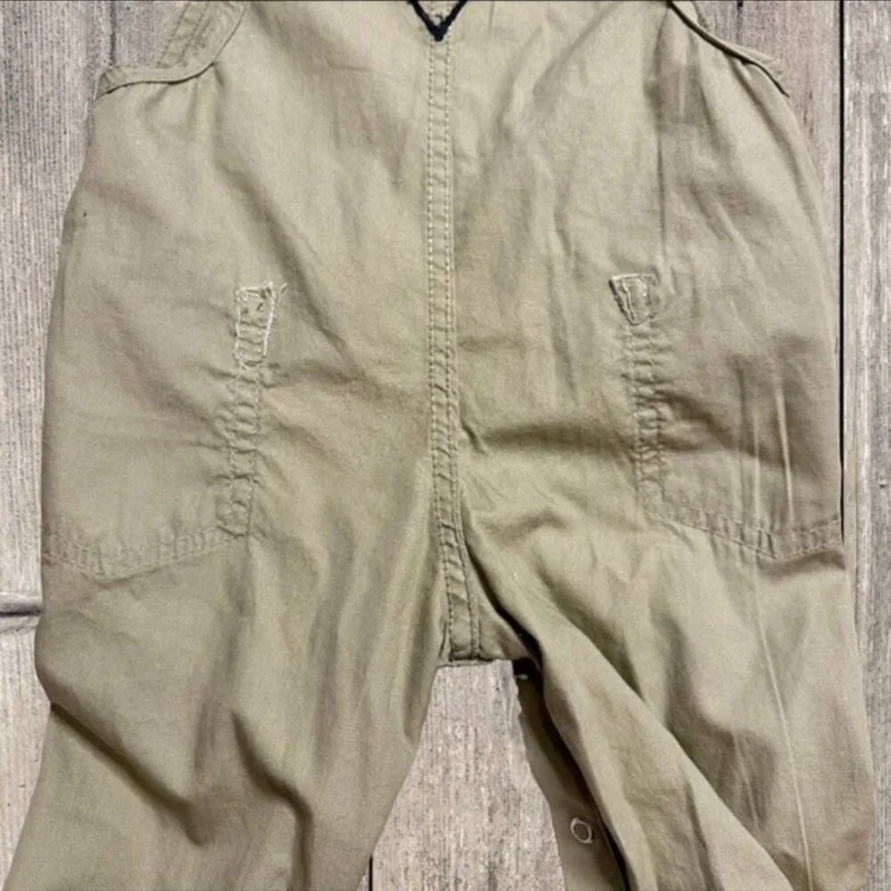 Oshkosh B'gosh Tan with Pink Plaid‎ Girls Toddlers Overalls Size 18M